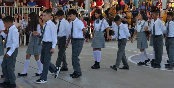 Recomienda SEC Sonora realizar graduaciones escolares en los planteles