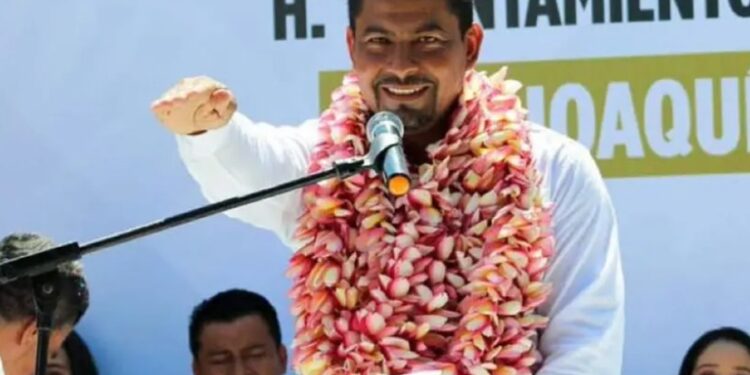 Acribillan frente a su casa a Joaquín Martínez, presidente municipal de Chahuites