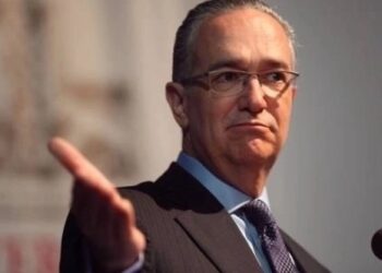 Divulga Presidencia expediente sobre adeudos de Salinas Pliego
