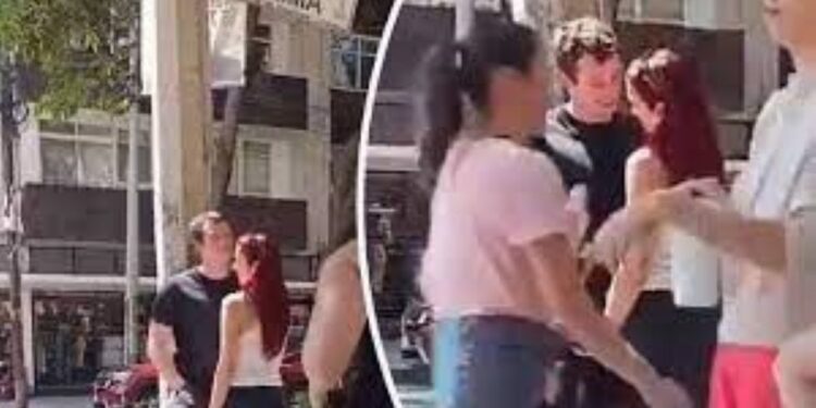 Dua Lipa es captada en las calles de la Ciudad de México