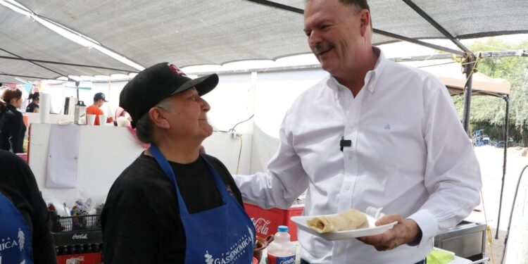 Exalta “El Borrego” Gándara gastronomía de Hermosillo