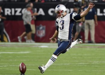 NFL cambia regla de patada inicial para disminuir tasa de conmociones cerebrales