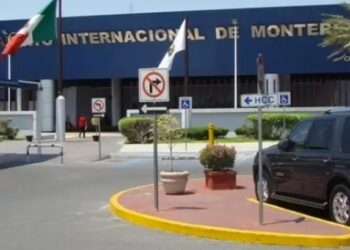 Retrasos en vuelos en Aeropuerto Internacional de Monterrey por banco de niebla