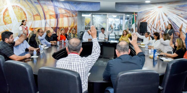 Actualizan manuales de organización y procedimientos a dependencias municipales