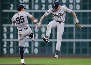 Los Yankees barren con los Astros