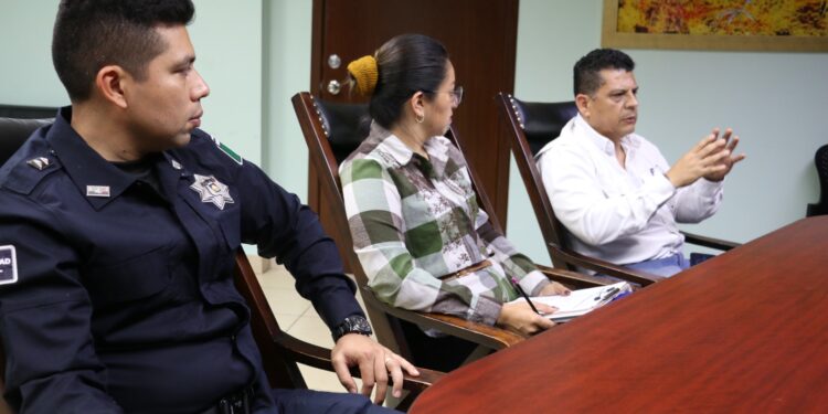 Trabaja academia de policía municipal en renovación de certificación