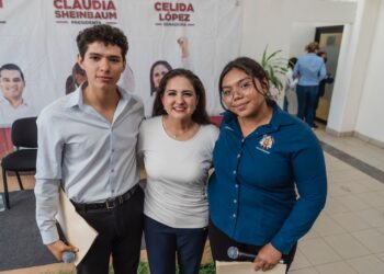 Celida y Froylán conquistan sector de estudiantes en Cajeme