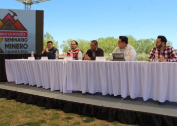 Este día se llevó a cabo la rueda de prensa del X Seminario Minero AMSAC «Viviendo la Minería».