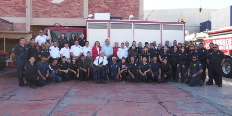 Cuenta Bomberos Voluntarios con nuevas unidades