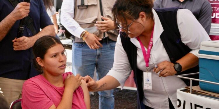 Cuenta Sonora con más de 218 mil dosis de vacunas