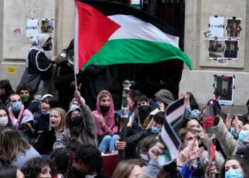 Estudiantes en Francia condenan acciones de Israel en Gaza