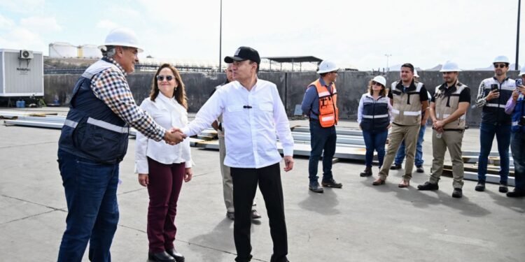 Recorre Gobernador avances de Modernización del Puerto y carretera Guaymas – Chihuahua