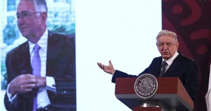 Se queja AMLO de campaña de Salinas Pliego y Tv Azteca contra su gobierno