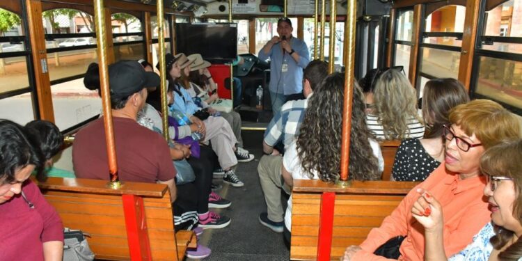 Invitan a disfrutar de las rutas del Trolebús Turístico de Hermosillo