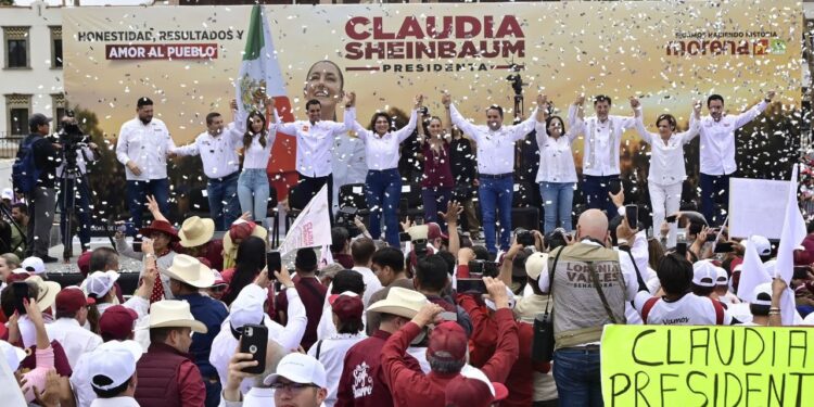 Claudia Sheinbaum llega a la capital de Sonora acompañada de las y los candidatos de la coalición  “SIGAMOS HACIENDO HISTORIA”