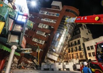 Sube a 9 la cifra de muertos por sismo en Taiwán; más de 900 heridos