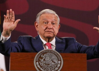 «Bien (el segundo debate), si siguen así las cosas ganará México»: AMLO