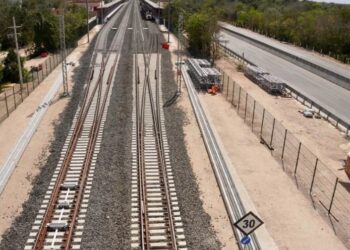Falla en sujeción de vía, posible causa del descarrilamiento de Tren Maya