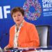 La economía global evitó una recesión, pero aumentó la deuda: FMI