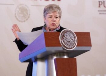 Más de 39 mil mexicanos en el exterior buscan votar en elecciones Imagen  •
