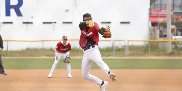 Gran inicio del softbol sonorense en Macro Regional en Baja California
