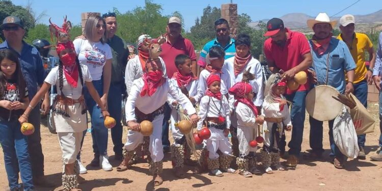 Construyen Ramada para San Isidro Labrador en San Miguel
