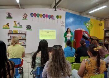 Continúan pláticas de prevención del delito