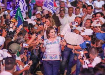 Buscará Xóchitl Gálvez terminar con pobreza extrema del país