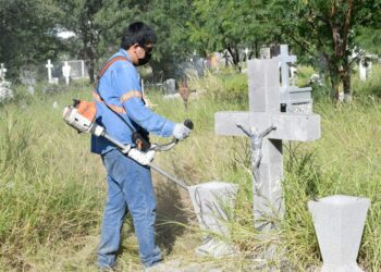 Lleva Servicios Públicos Municipales 92 por ciento de avance en la limpieza de panteones