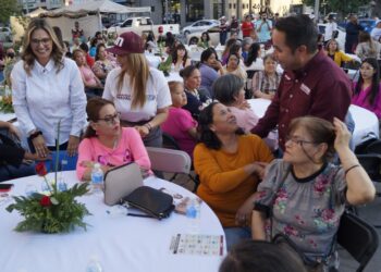 Celebra Juan Gim Nogales a las Madres Nogalenses