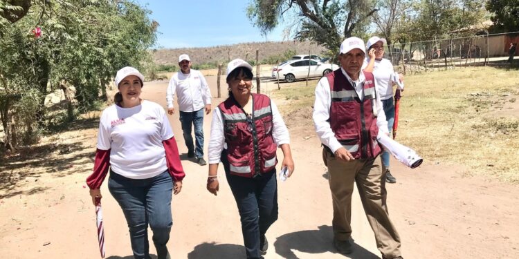 Recorre Candidata a Diputada Federal Alma Higuera comunidades rurales de Navojoa