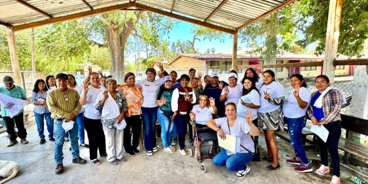 Constata Alma Higuera en el Caro, Huatabampo; la generosidad de la Cuarta Transformación.
