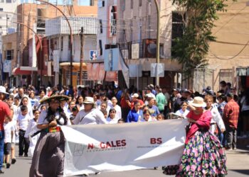Preside Alcalde JGN el  Desfile del 5 de Mayo