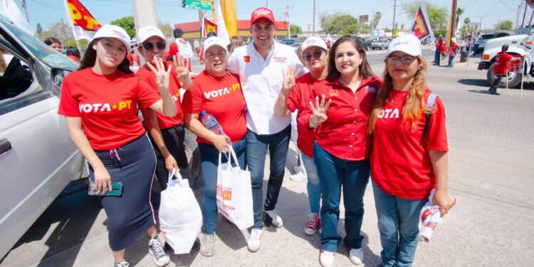Celida y Froylán llaman al voto útil en Puerto Peñasco