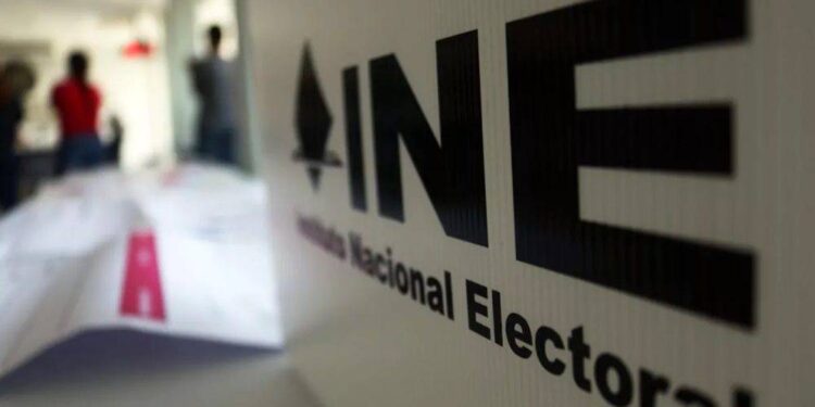 INE reincorpora 36 mil registros de mexicanos en el extranjero que habían sido excluidos
