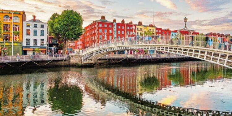 Universidad de Irlanda llega a la CDMX y busca estudiantes