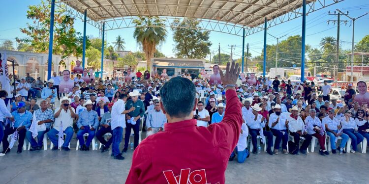 Asiste Alberto ‘Beto’ Vázquez a reunión regional con sector Productivo Pesquero y Acuícola del Puerto de Yavaros