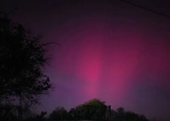 Tormenta solar ‘pinta’ con auroras boreales los cielos de México