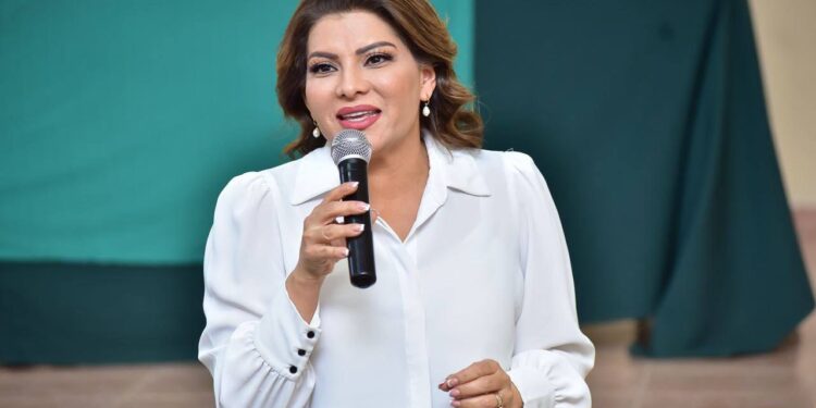 Más y mejor educación con Morena: Lorenia Valles
