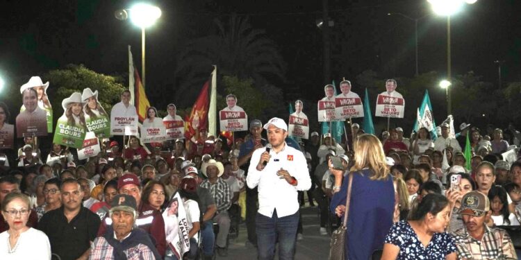 Se suman vecinos del Etchoropo al proyecto de gobierno del ‘Beto’ Vázquez