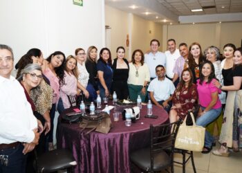 Respalda sección 54 del SNTE a Elías Retes