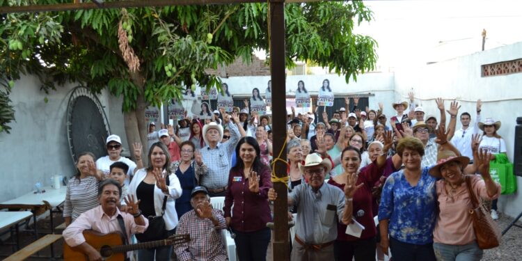 Motiva Ernestina Castro a fortalecer el proyecto de nación.