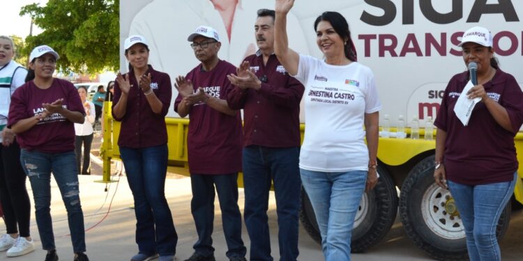 Promueve Ernestina Castro el ejercer el derecho al voto.