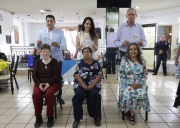 Se une Gobierno Municipal al festejo de las madres jubiladas y pensionadas del Ayuntamiento