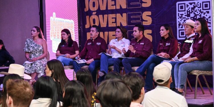 Candidato Javier Lamarque participa y escucha a jóvenes en conexión