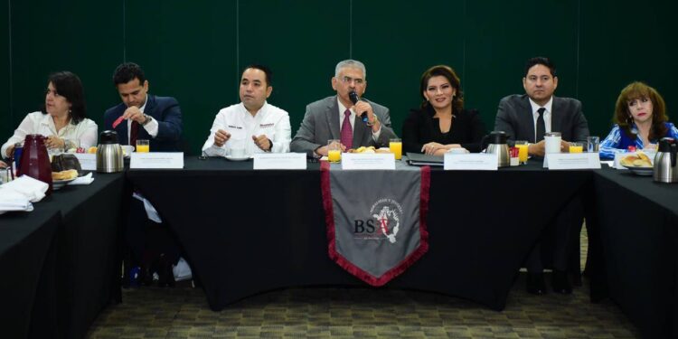En el segundo piso de la 4T, conductores y repartidores por aplicación tendrán derechos laborales: Lorenia Valles