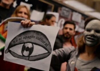 Gremios paralizan Argentina en repudio a Milei