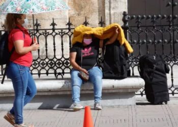 Persistencia de la tercera onda de calor con 45 grados de temperatura en 17 entidades