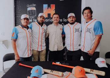 Invitan célebres beisbolistas al Juego de Leyendas con Toño Astiazarán