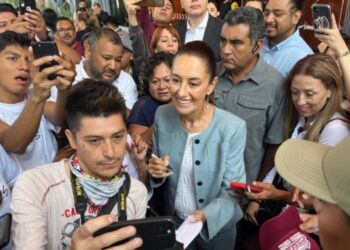Se solidariza Sheinbaum con deudos de fallecidos por accidente en NL